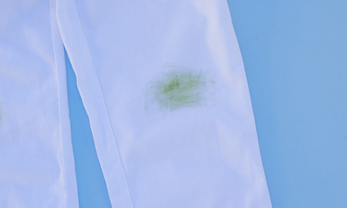 How to get grass stains out of clothes like a pro